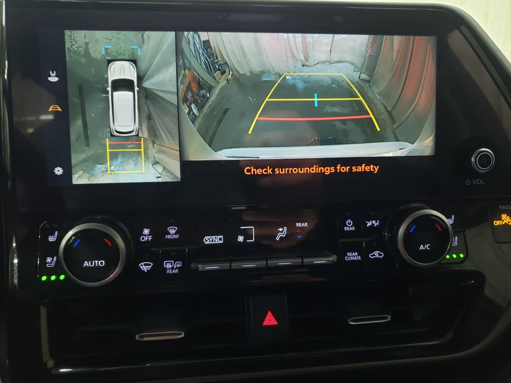 Photo 50 of this TOYOTA HIGHLANDER
