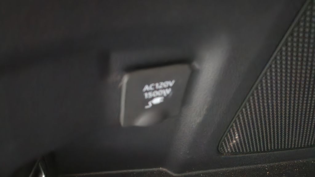 Photo 80 of this TOYOTA HIGHLANDER