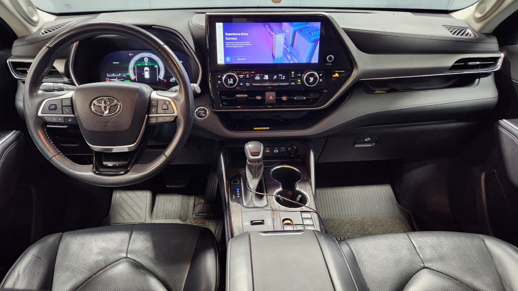 Photo 86 of this TOYOTA HIGHLANDER