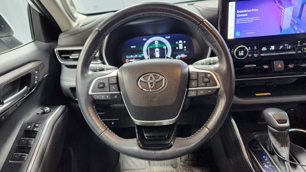 Photo 87 of this TOYOTA HIGHLANDER
