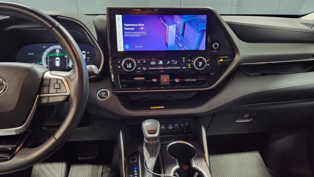 Photo 88 of this TOYOTA HIGHLANDER
