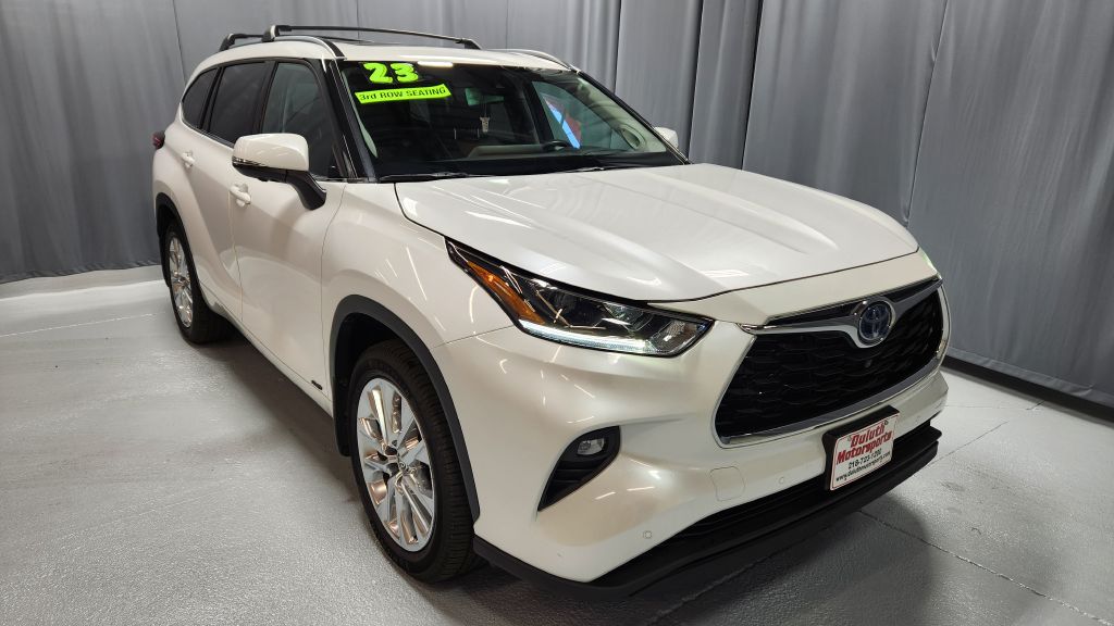 Photo 106 of this TOYOTA HIGHLANDER