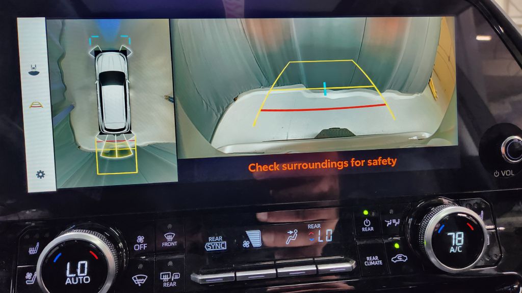 Photo 129 of this TOYOTA HIGHLANDER