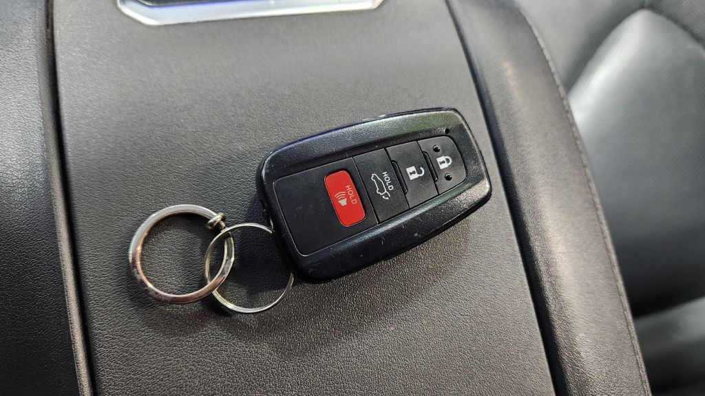 Photo 135 of this TOYOTA HIGHLANDER
