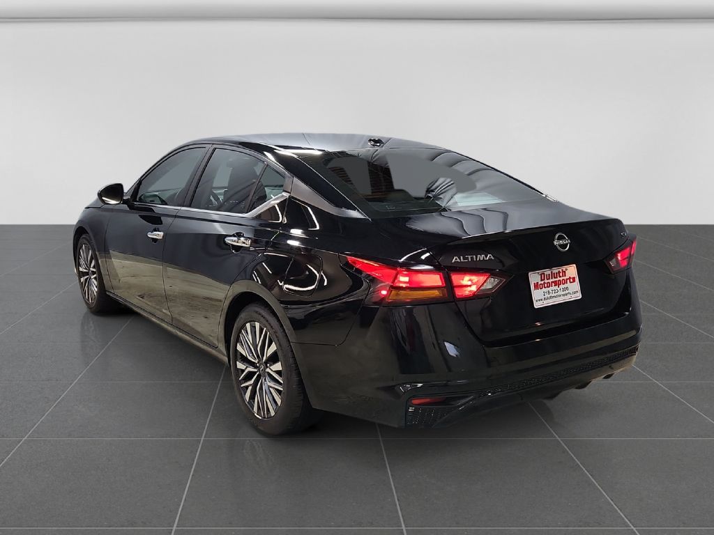 Photo 3 of this NISSAN ALTIMA