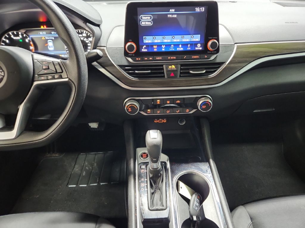 Photo 12 of this NISSAN ALTIMA