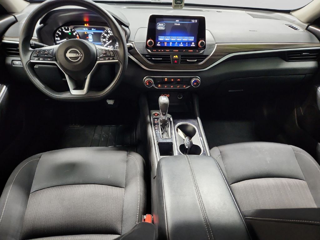 Photo 14 of this NISSAN ALTIMA