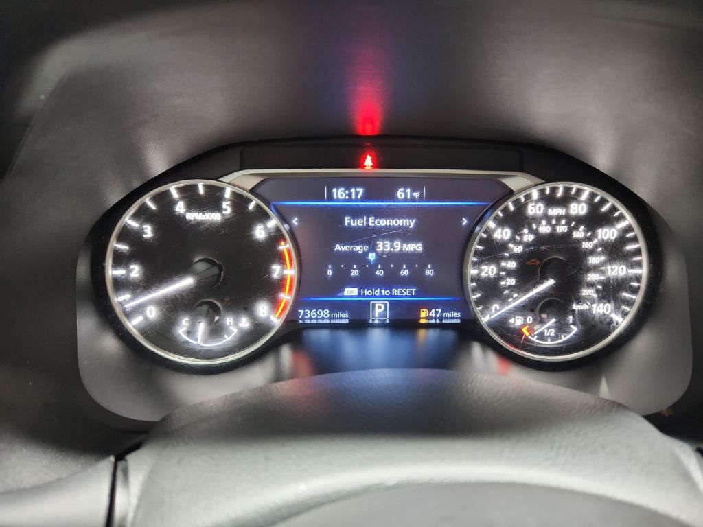 Photo 16 of this NISSAN ALTIMA