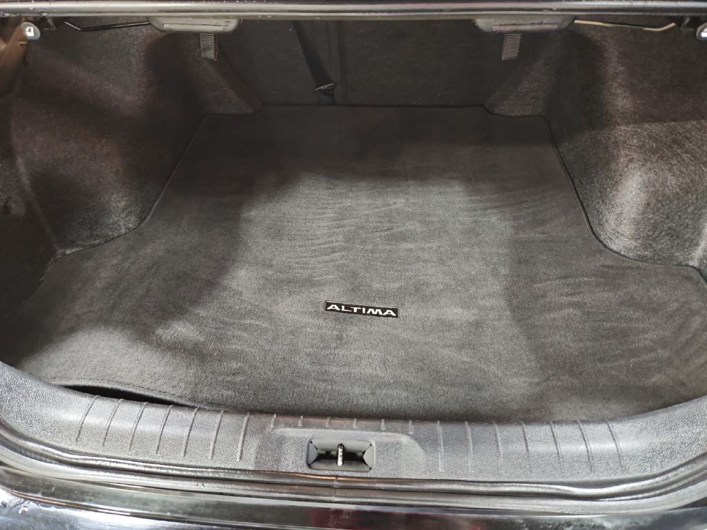 Photo 19 of this NISSAN ALTIMA