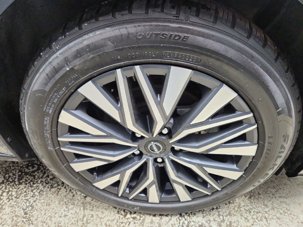 Photo 30 of this NISSAN ALTIMA