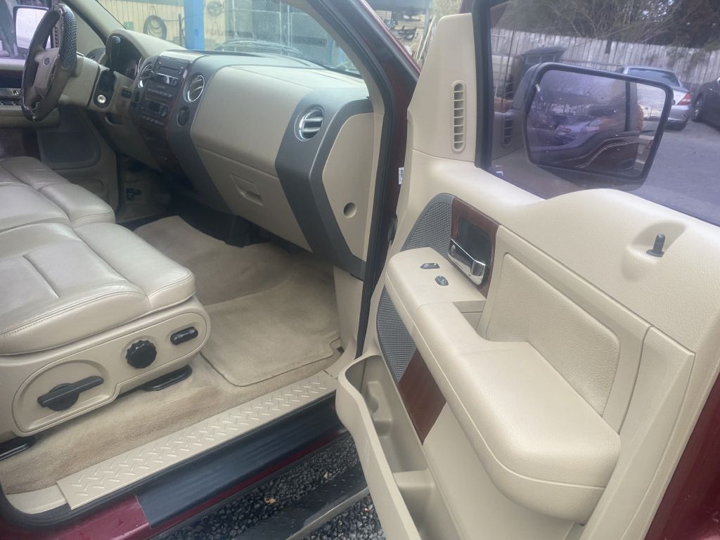 Photo 12 of this FORD F150