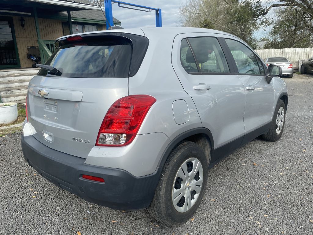 Photo 6 of this CHEVROLET TRAX