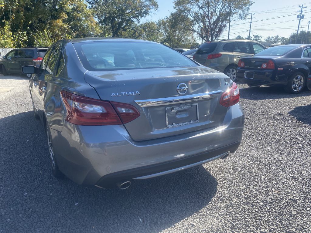 Photo 5 of this NISSAN ALTIMA