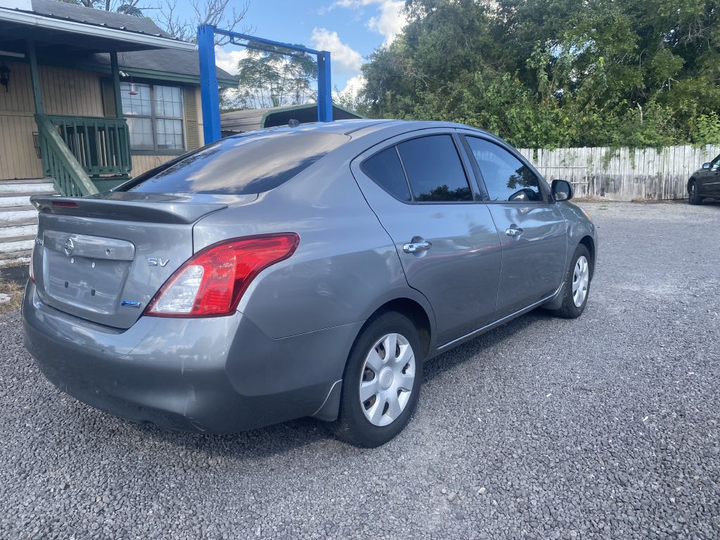 Photo 5 of this NISSAN VERSA