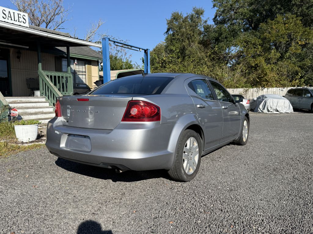 Photo 5 of this DODGE AVENGER