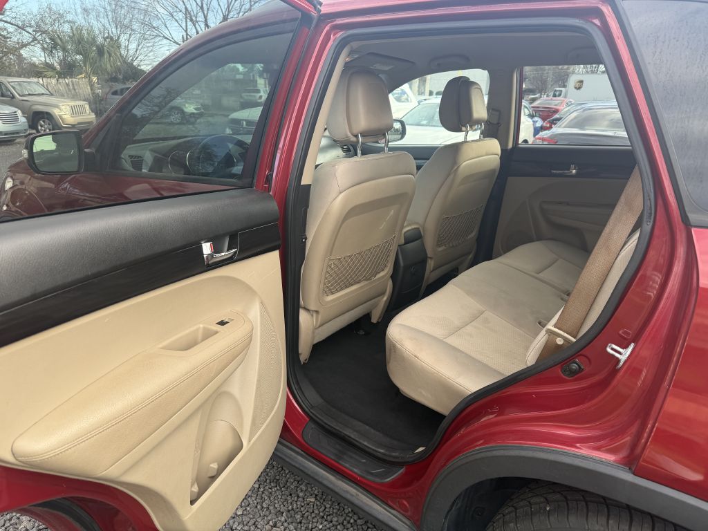 Photo 10 of this KIA SORENTO