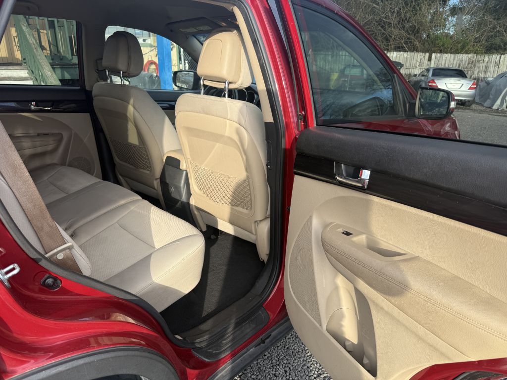 Photo 12 of this KIA SORENTO