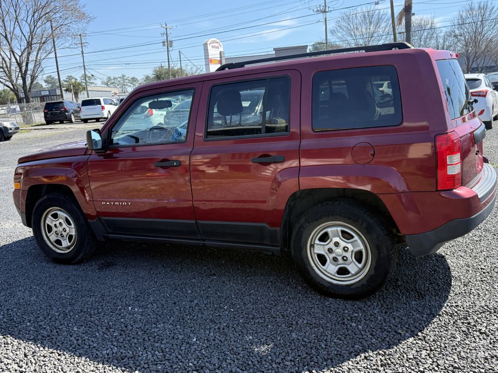 Photo 8 of this JEEP PATRIOT