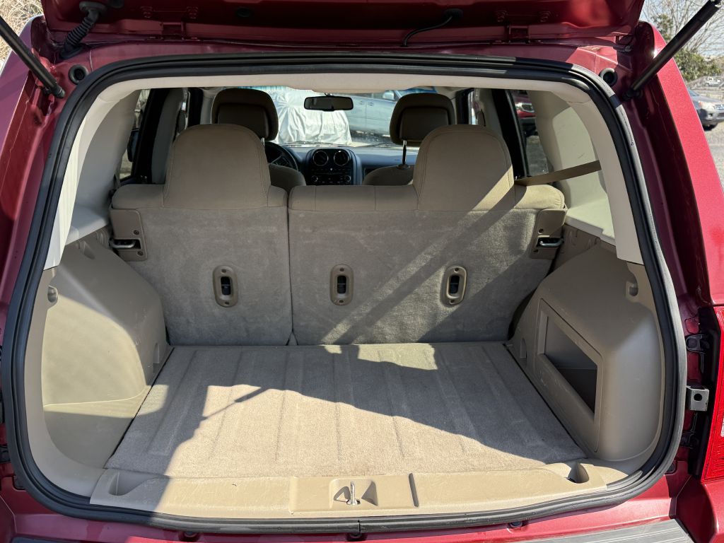 Photo 11 of this JEEP PATRIOT