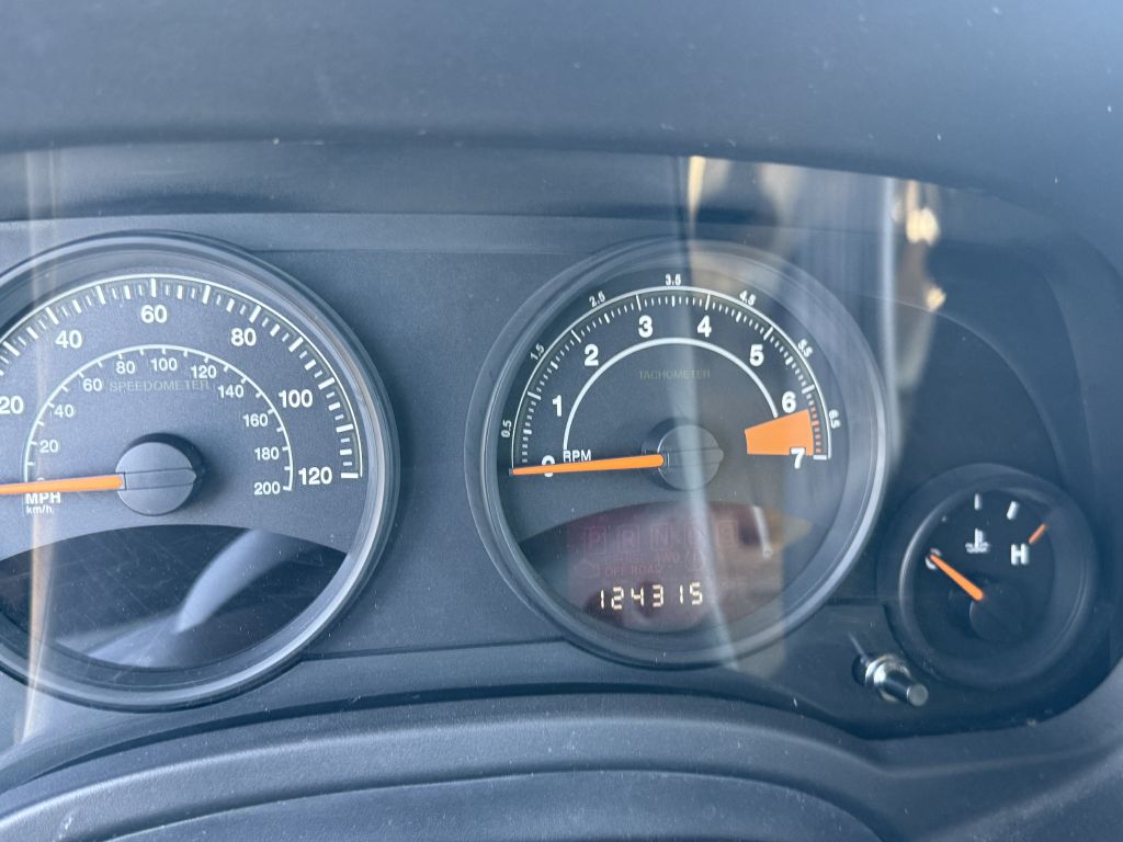 Photo 15 of this JEEP PATRIOT