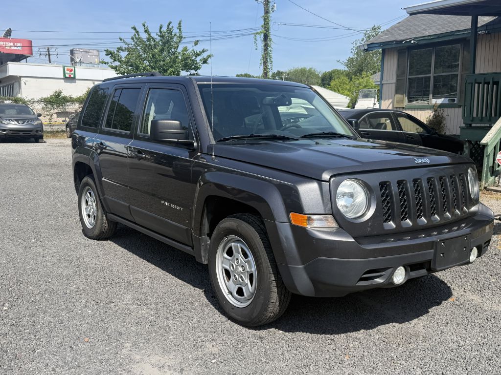 Photo 3 of this JEEP PATRIOT