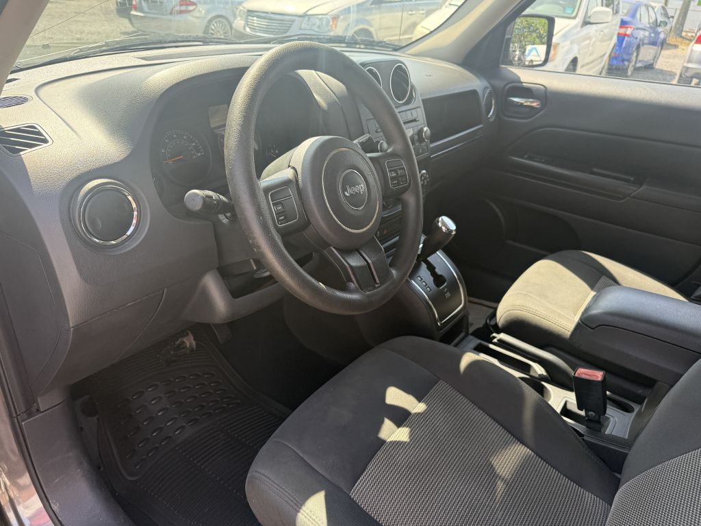 Photo 9 of this JEEP PATRIOT