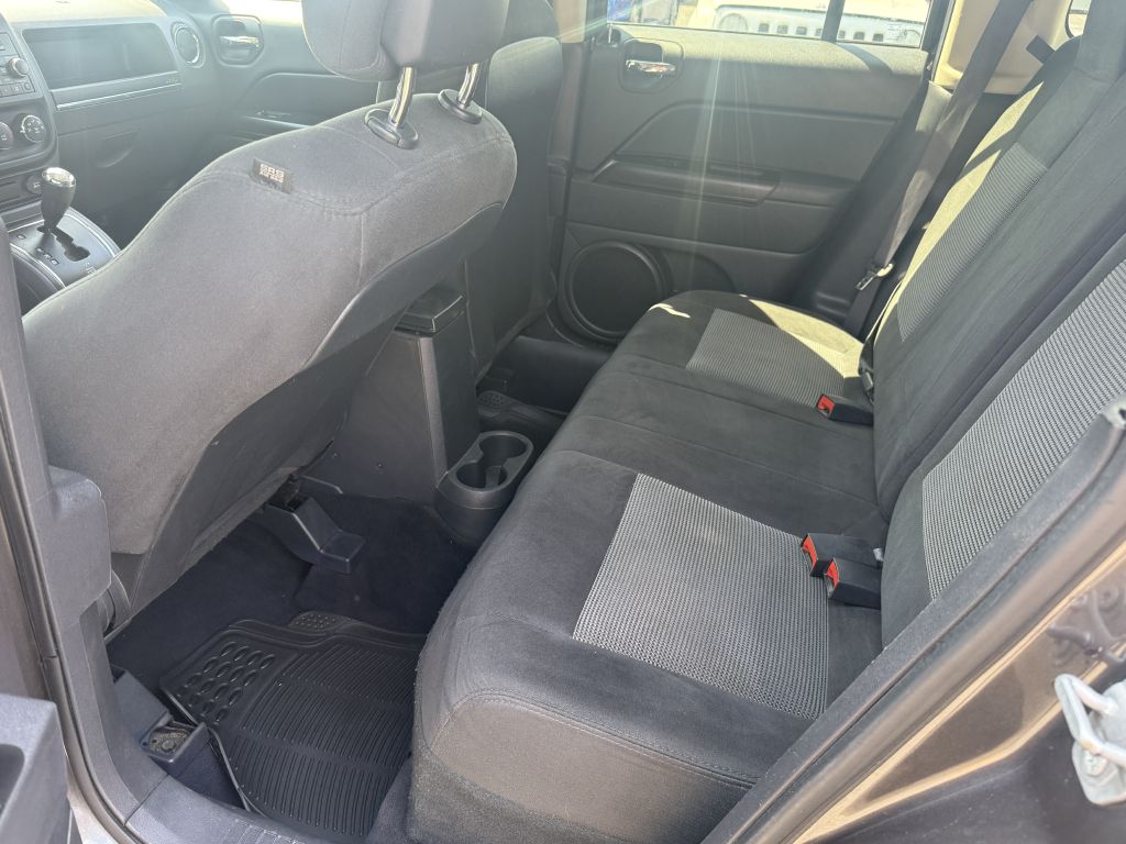 Photo 10 of this JEEP PATRIOT