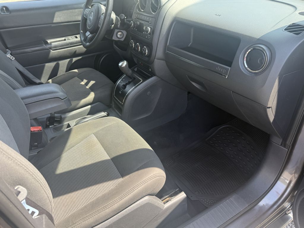 Photo 13 of this JEEP PATRIOT