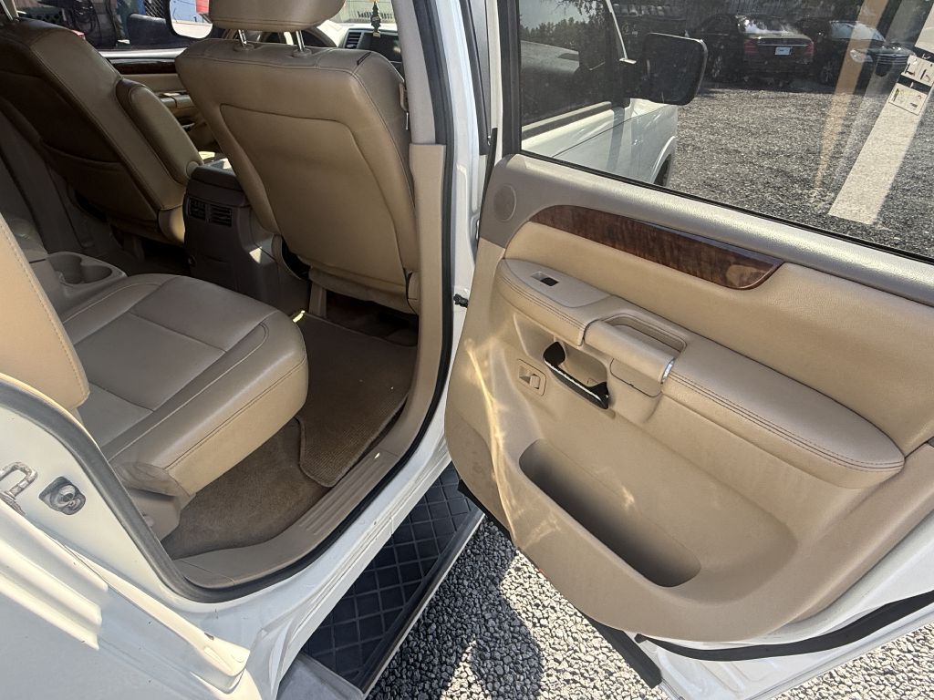 Photo 12 of this NISSAN ARMADA