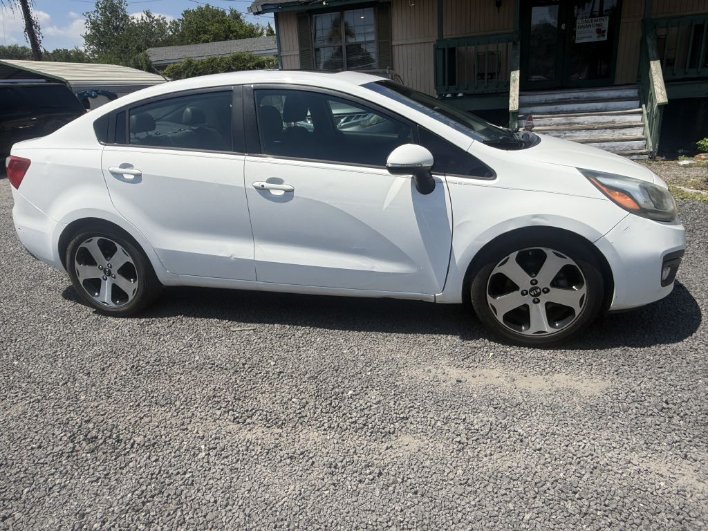 Photo 4 of this KIA RIO
