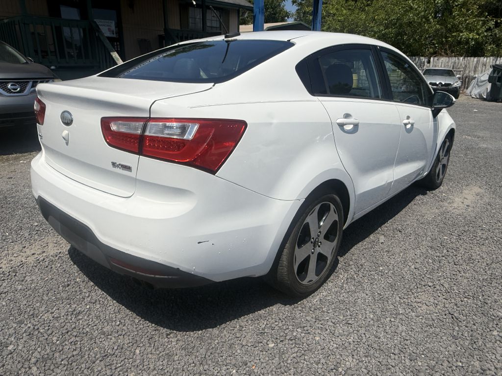 Photo 5 of this KIA RIO