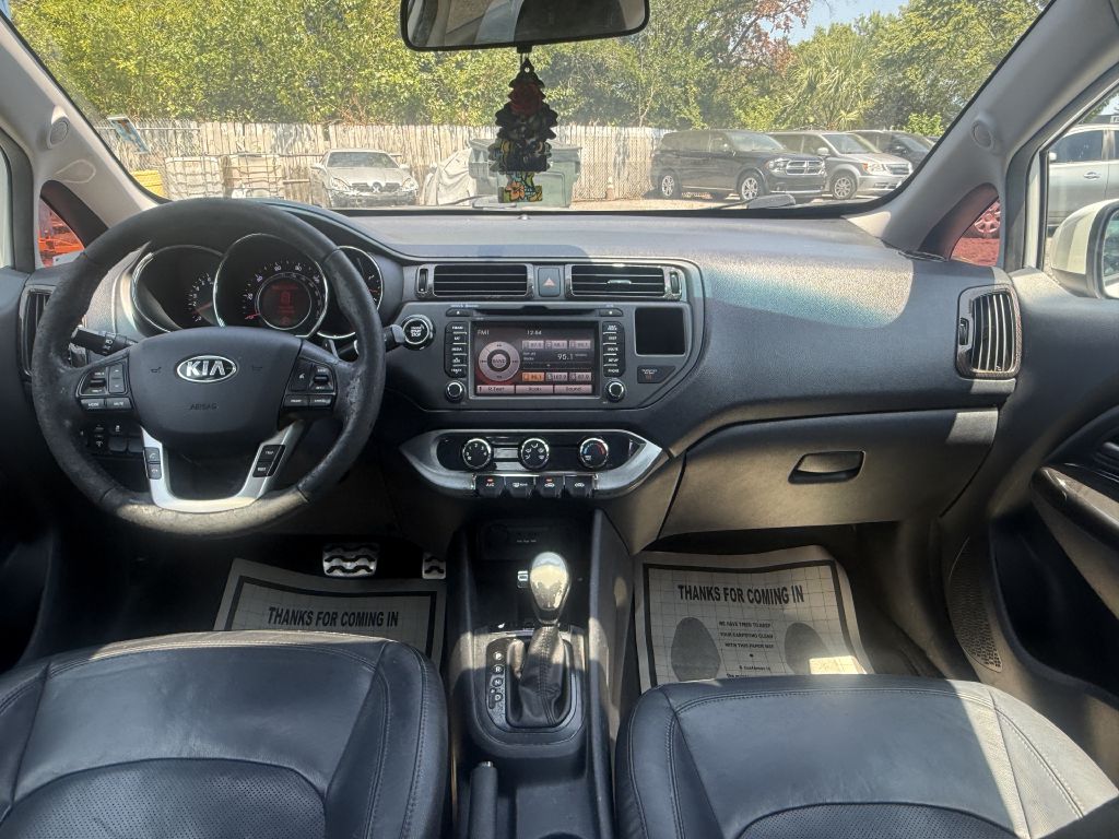 Photo 15 of this KIA RIO