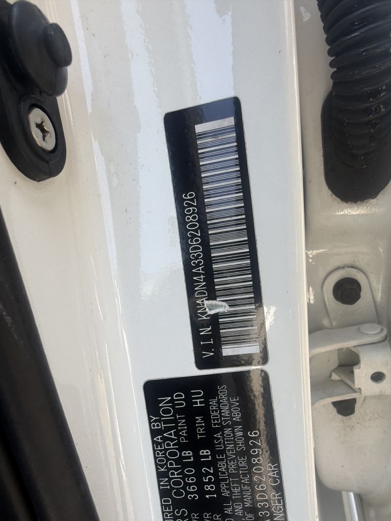 Photo 17 of this KIA RIO