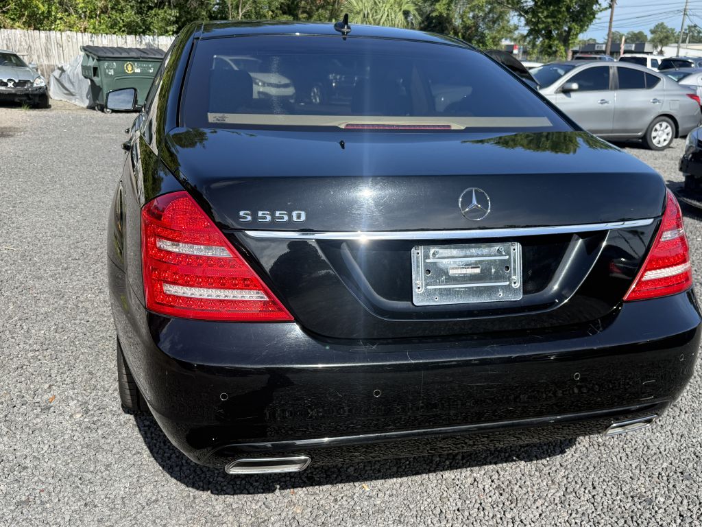 Photo 6 of this MERCEDES-BENZ S-CLASS