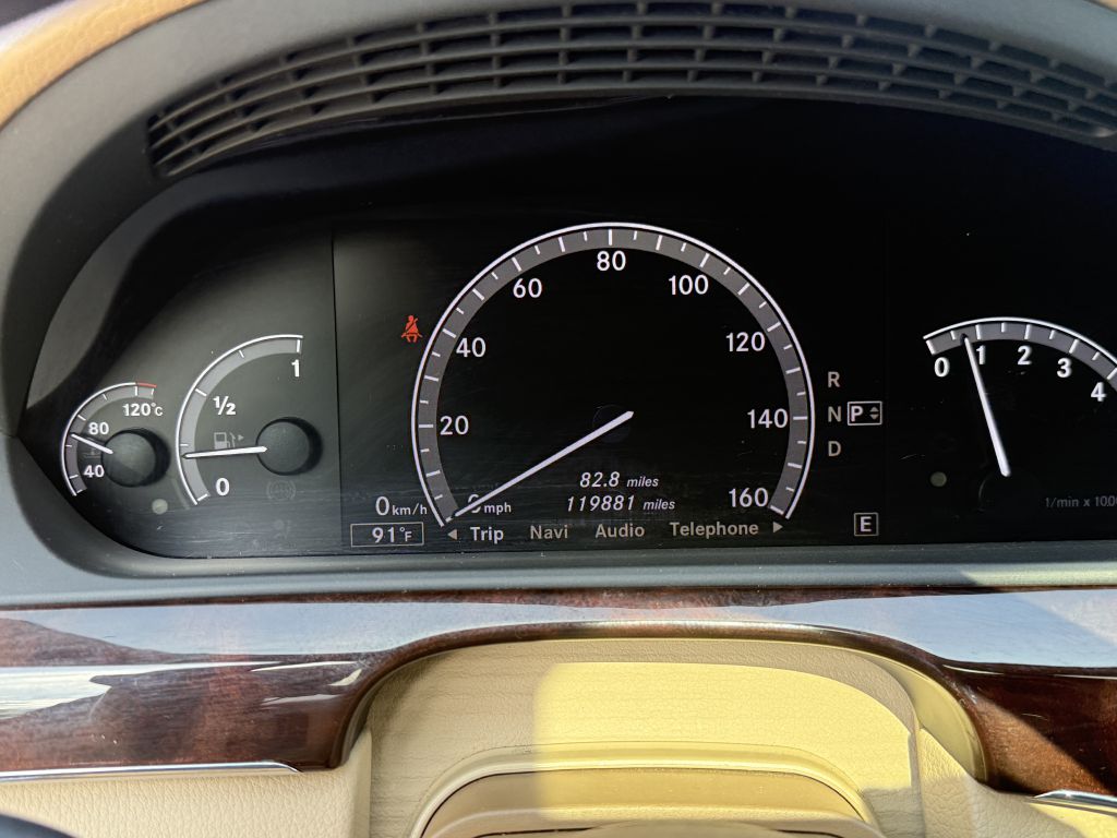 Photo 16 of this MERCEDES-BENZ S-CLASS