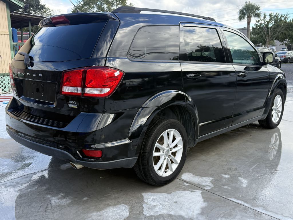 Photo 4 of this DODGE JOURNEY