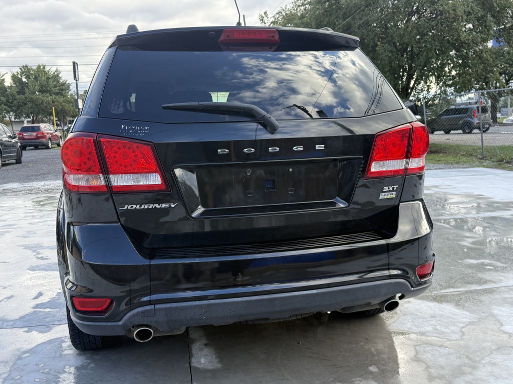 Photo 5 of this DODGE JOURNEY