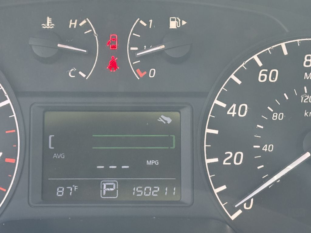 Photo 14 of this NISSAN SENTRA