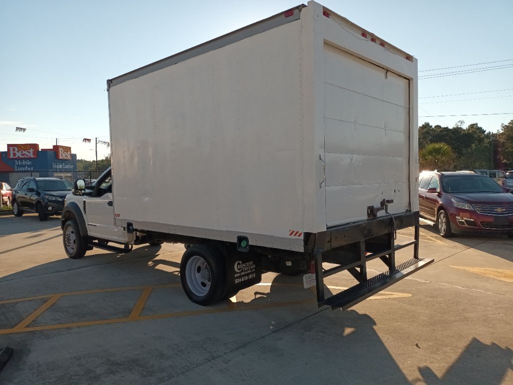 2017 FORD F550