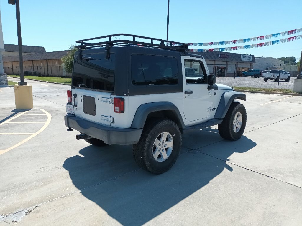 Photo 2 of this JEEP WRANGLER