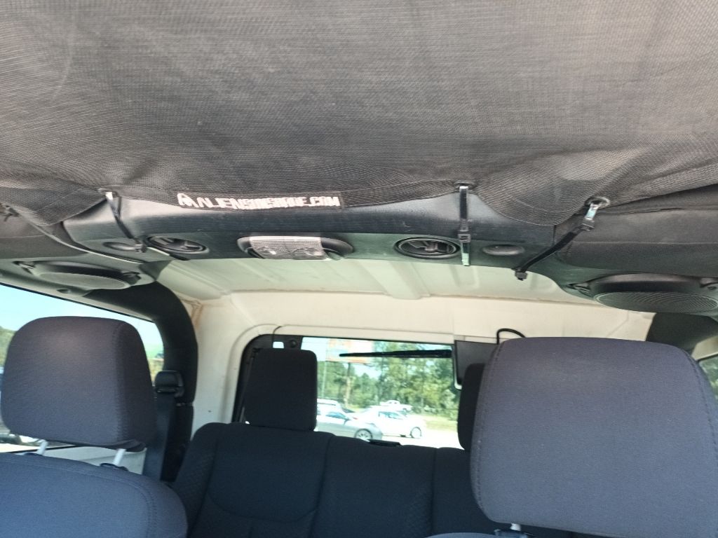 Photo 8 of this JEEP WRANGLER