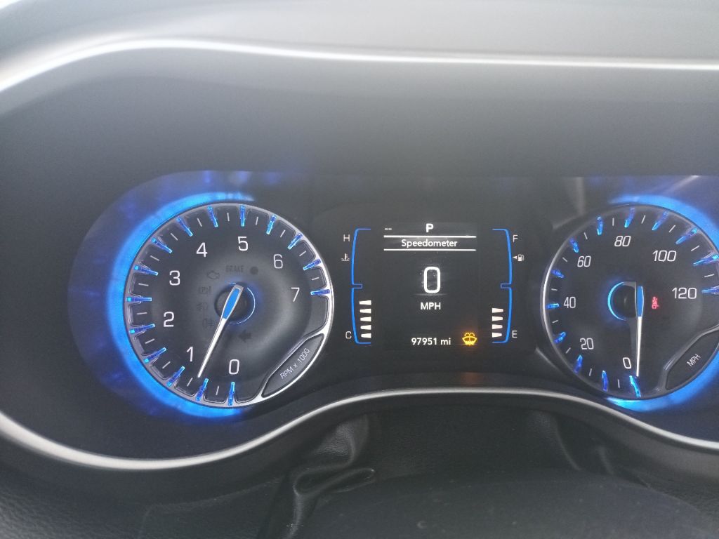 Photo 12 of this CHRYSLER PACIFICA