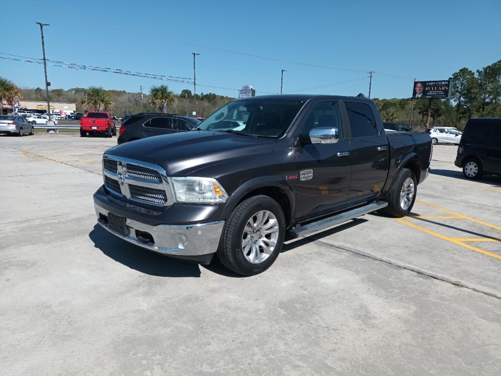 Photo 4 of this RAM 1500 LONGHORN