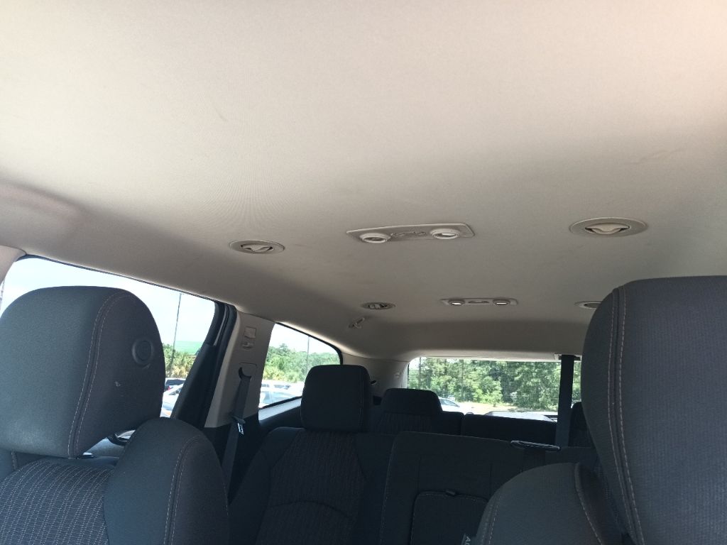Photo 9 of this CHEVROLET TRAVERSE