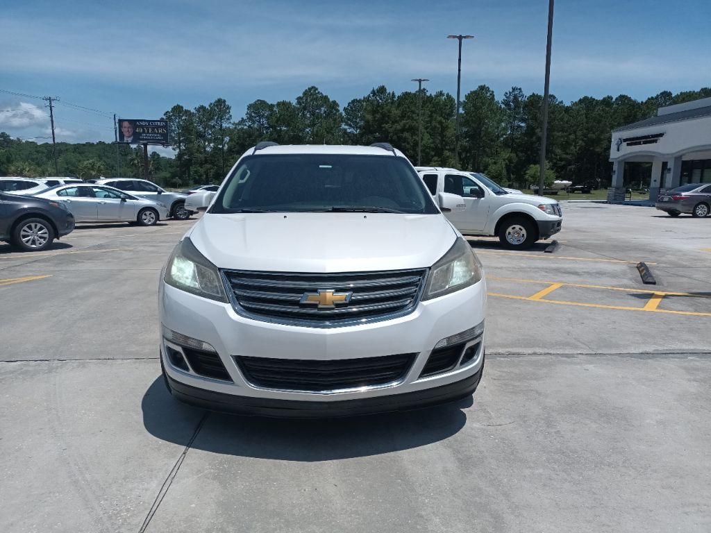 Photo 4 of this CHEVROLET TRAVERSE