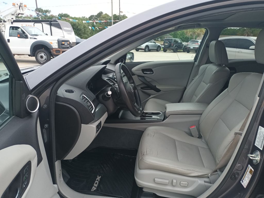 Photo 8 of this ACURA RDX