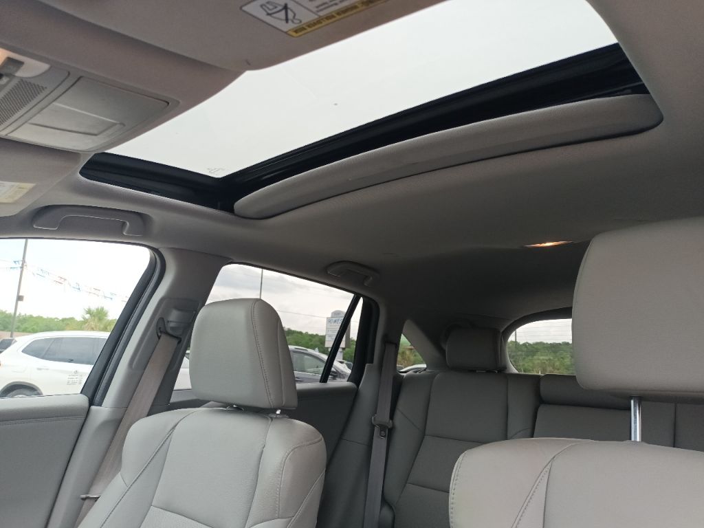 Photo 9 of this ACURA RDX