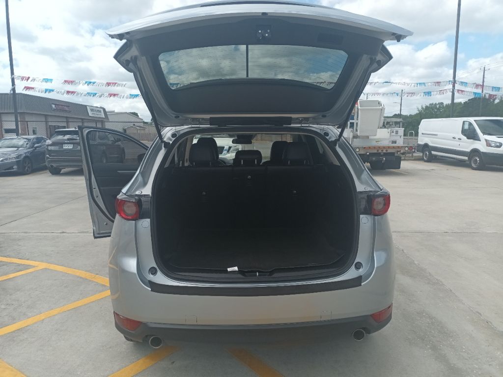 Photo 7 of this MAZDA CX-5