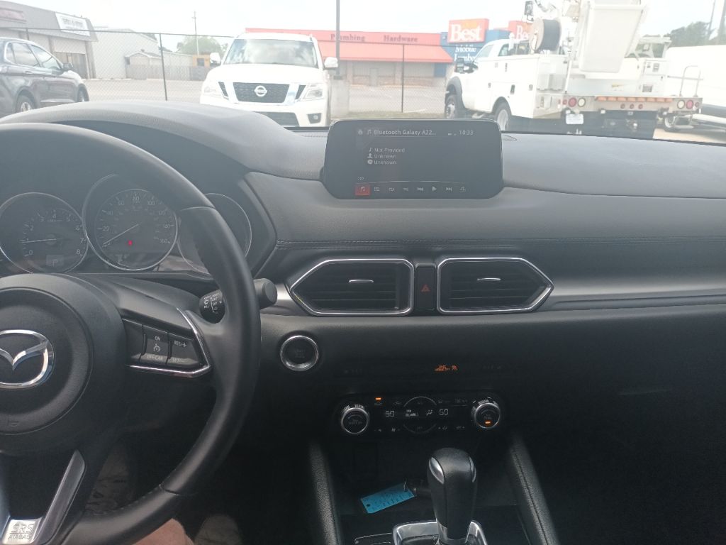 Photo 11 of this MAZDA CX-5