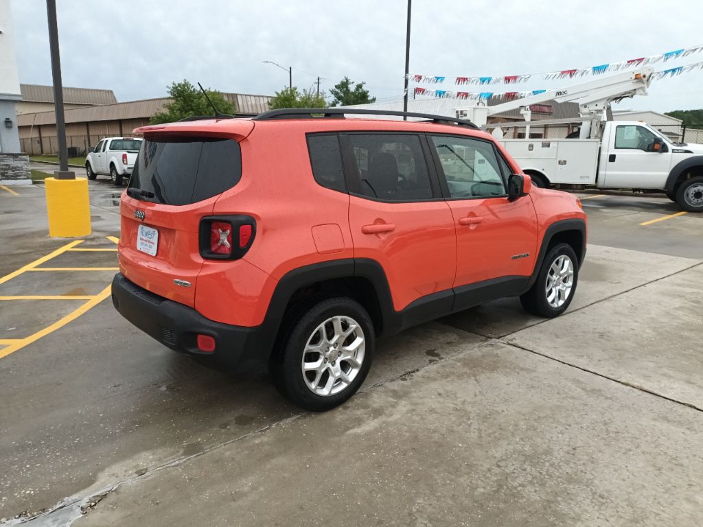 Photo 2 of this JEEP RENEGADE